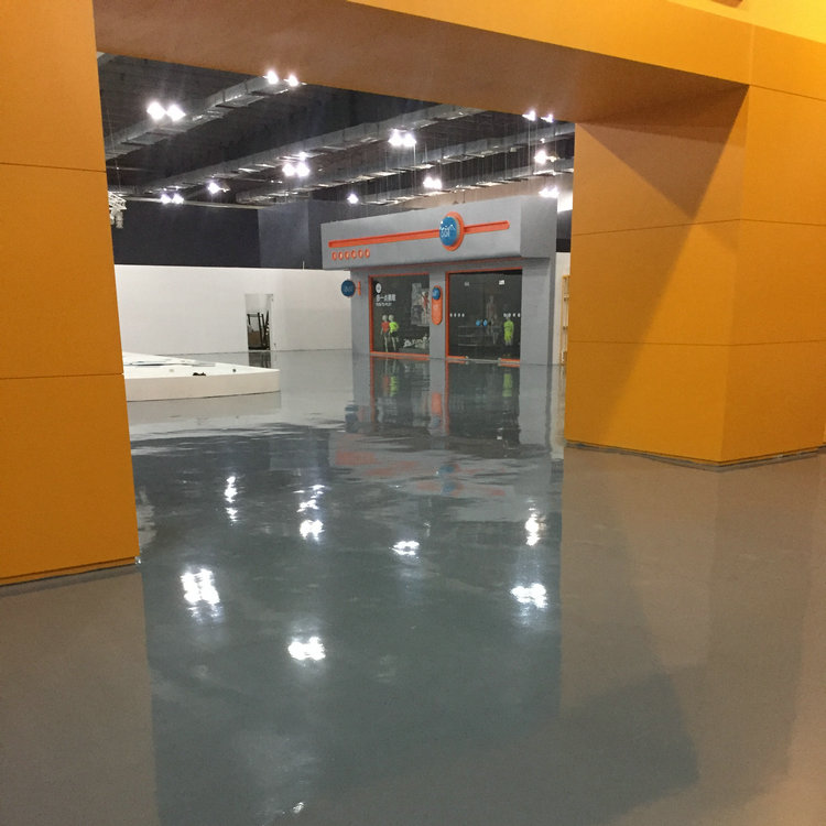 滄晟地坪漆廠家:作為地坪漆生產(chǎn)者，社會(huì)責(zé)任“重于泰山